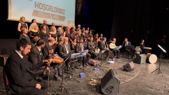 Saygınlar ikinci kez sahne aldı