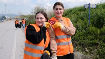 Üniversitelilerden örnek davranış