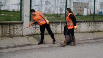 Üniversitelilerden örnek davranış