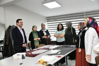 Pastacılık Akademisi kursiyerlerine sertifika