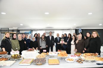 Pastacılık Akademisi kursiyerlerine sertifika