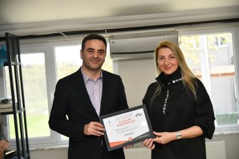 Pastacılık Akademisi kursiyerlerine sertifika