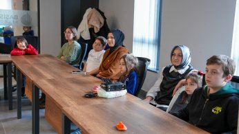 Duygulara rehberlik eden atölye çalışması