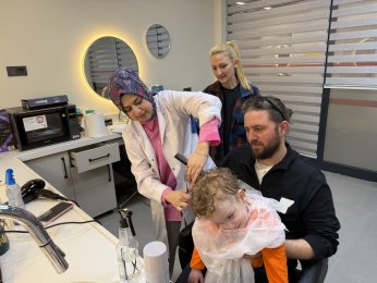 İlk tıraş heyecanını Gonca’da yaşadı