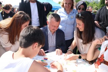 13. Anne Şehir Merkezi açıldı