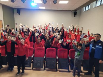 Okullarda bilinçli tüketici eğitimi