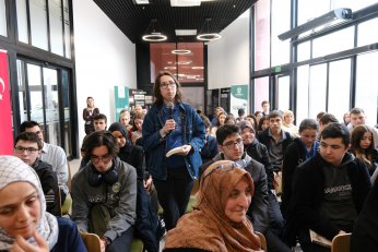 Kitapların izinde şehri keşfettiler