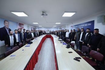 AK Parti 16 Mayıs’a tam kadro hazırlanıyor