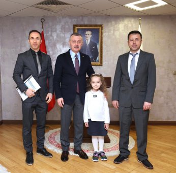 Büyükakın, koltuğu Defne Su’ya devretti