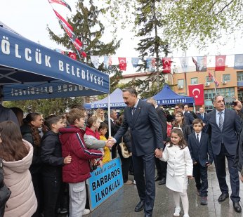 23 Nisan Gölcük’te kutlandı