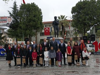 23 Nisan Gölcük’te kutlandı