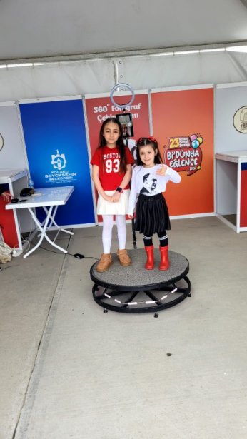 Milli İrade’de 4 günlük şenlik başladı