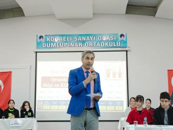 Gölcük İmam Hatip Ortaokulu il finalinde