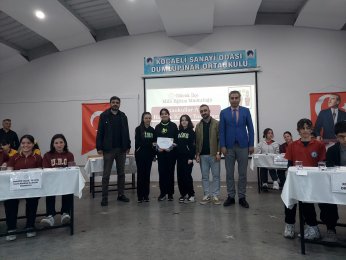 Gölcük İmam Hatip Ortaokulu il finalinde