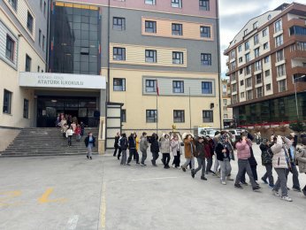 5 bin öğrenciye afet farkındalık eğitimi