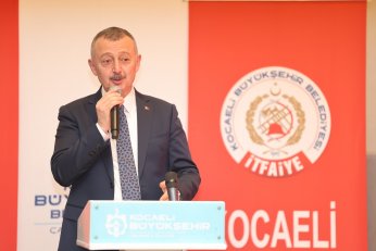 Büyükakın, itfaiye erleri ile buluştu