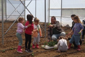 Çocuk Serası’nda ilk fidelerini ektiler