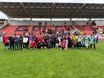 Gölcükspor zirvede tamamladı