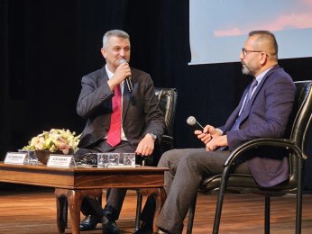 Gölcük’te ‘Yeni Dünya Düzeni’ söyleşisi