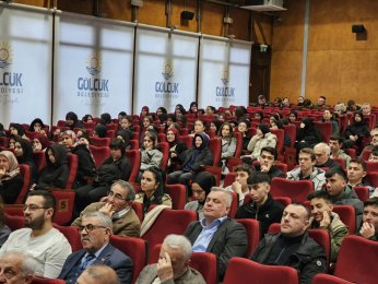 Gölcük’te ‘Yeni Dünya Düzeni’ söyleşisi