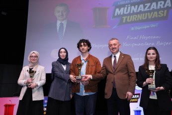 ‘Yarınlarımız emin ellerde’
