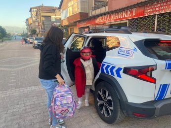 Yolda kalanlara zabıtadan destek