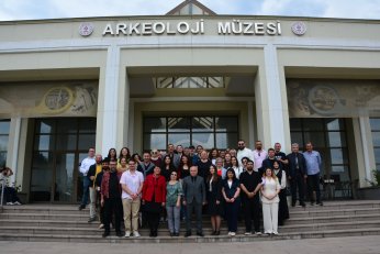 Eserlerin ardındaki hikayeler anlatıldı