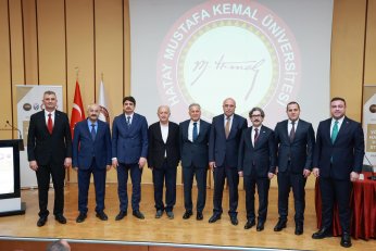 Sezer, Hatay’a katkıları anlattı