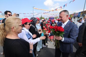 ‘Gerçek mesaj hizmetle verilir’