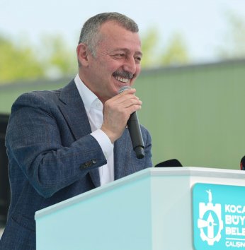 ‘Gerçek mesaj hizmetle verilir’