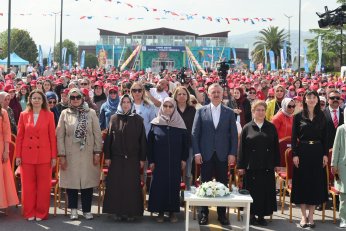 ‘Gerçek mesaj hizmetle verilir’