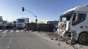 İşçi servisi ile tır çarpıştı: 1 ölü, 7 yaralı