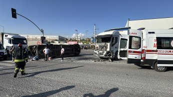 İşçi servisi ile tır çarpıştı: 1 ölü, 7 yaralı