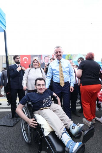35 özel bireye asker kınası