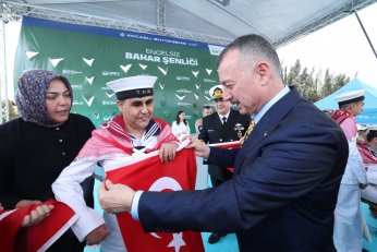 35 özel bireye asker kınası