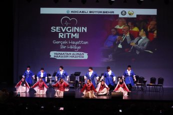 ‘Sözde değil özde seviyoruz’