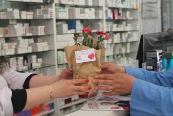 SP’li kadınlar, eczacıları unutmadı