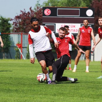Gölcükspor’da Play-Off mesaisi sürüyor