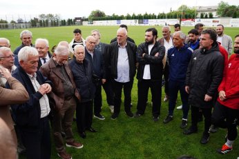Eski Başkanlardan Gölcükspor’a destek