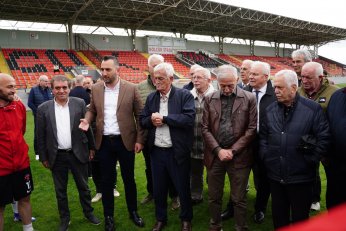 Eski Başkanlardan Gölcükspor’a destek