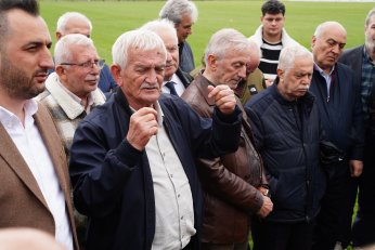 Eski Başkanlardan Gölcükspor’a destek