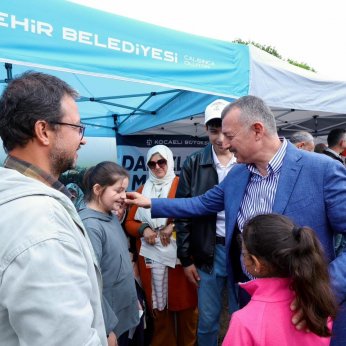 ‘Bereketin devamı için arkanızdayız’