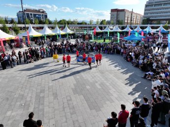 ‘Karizma Show’ EnFest’e renk kattı