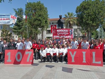 Gölcük’te 19 Mayıs coşkusu