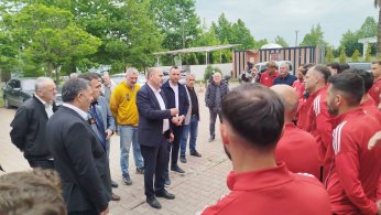Ak Parti İlçe Başkanı Kemal Yavuz’dan Gölcükspor’a destek ziyareti