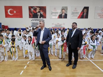 305 taekwondocu kuşak atladı