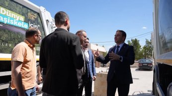 Başiskele Belediyesi’nden Azez’e 2 çöp kamyonu