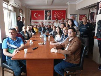 ‘Acilen bir kurultay sürecine girilmeli’