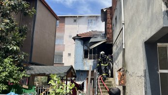 İtfaiye ekipleri, anne ve kızı için zamanla yarıştı