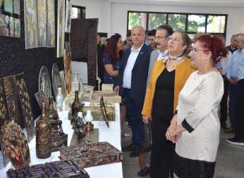 Kursiyerlerin bir yıllık emekleri görücüye çıktı
